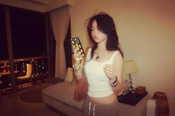 王浩信13歲女兒與男友拍拖錫錫相流出！正面樣激罕曝光仲靚過陳自瑤出道時