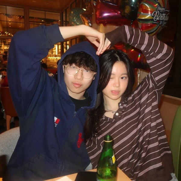 王浩信13歲女兒與男友拍拖錫錫相流出！正面樣激罕曝光仲靚過陳自瑤出道時