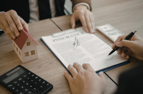 買樓簽「呢張紙」轉代理隨時輸掉首期！網民血淚告：真係會收律師信！附3招解決方法