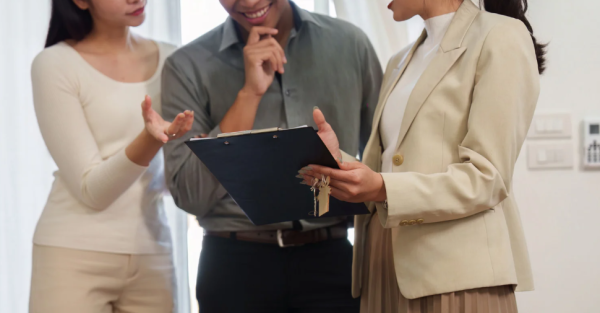 買樓簽「呢張紙」轉代理隨時輸掉首期！網民血淚告：真係會收律師信！附3招解決方法