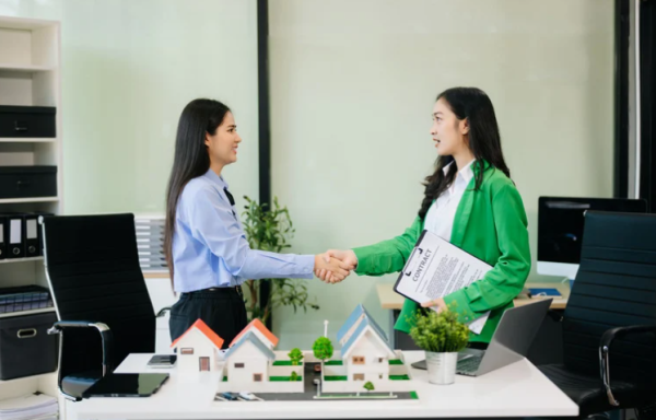 買樓簽「呢張紙」轉代理隨時輸掉首期！網民血淚告：真係會收律師信！附3招解決方法