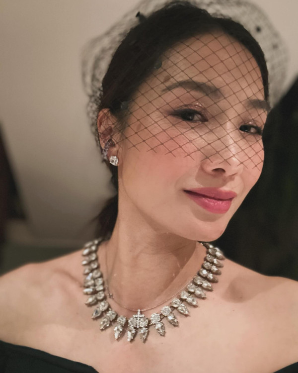 前港姐季軍淡出娛圈15年近照曝光！嫁身家過億飲食大亨移居加國做少奶奶