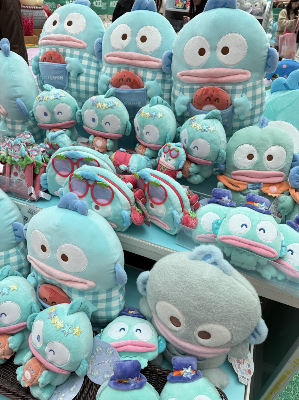 全港首個水怪HANGYODON新春花庭園！6米高日式溫泉風呂/逾200款Sanrio周邊