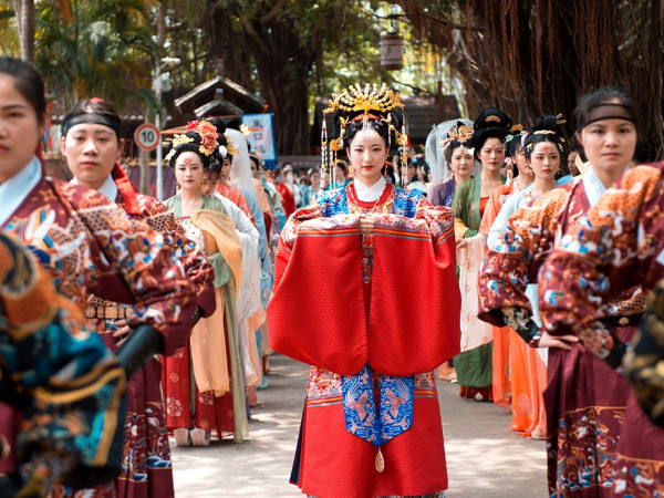 過年北上攻略2026｜農曆新年返大陸深圳貼士！有咩好去處？商場餐廳會否開？附地鐵/口岸開放時間 