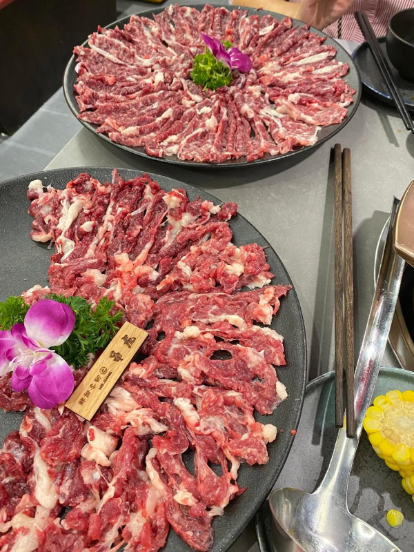 深圳食飯平?港男獨食8碟牛0呻笨 怒轟滾完無肉食!北上搵食防伏3招