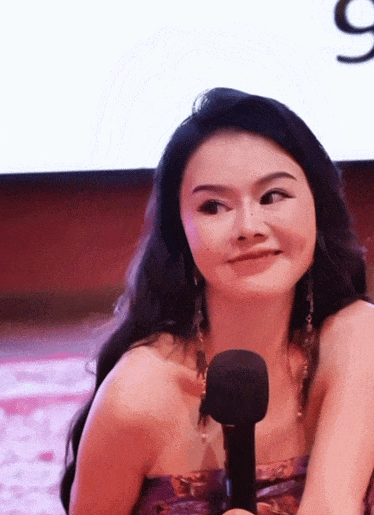 「性商教母」周媛遭官方立案調查!「身體成X型」魔性教學吸金2700萬 涉違背公序被封殺