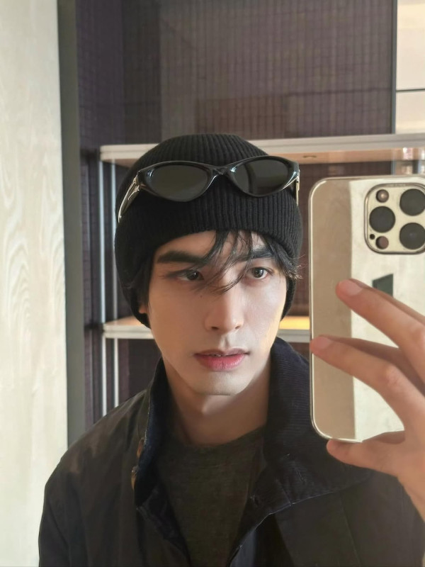 宋威龍出道11年緋聞女友逐個數！16歲初戀親密照曝光  身高185成新頂流男神