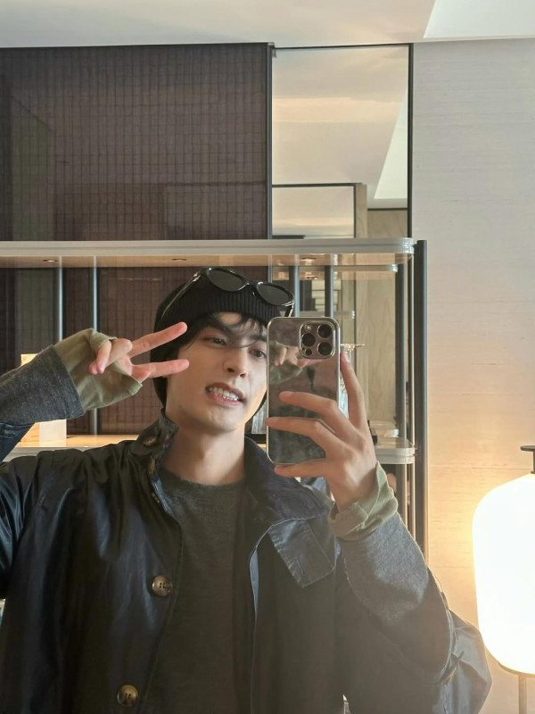 宋威龍出道11年緋聞女友逐個數！16歲初戀親密照曝光  身高185成新頂流男神