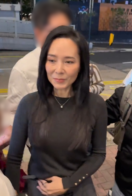 51歲郭羨妮近距離驚見暴瘦見骨 生圖流出臉頰凹陷嚇壞網民︰動作很慢