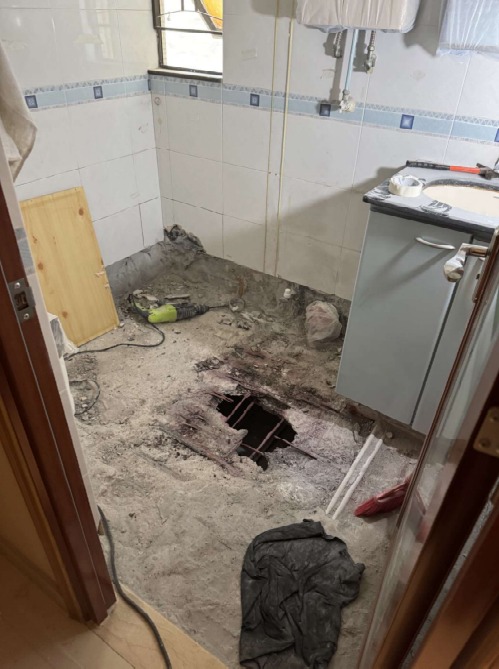 樓上裝修鑿穿地板！樓下驚見大洞「落石屎雨」師傅遭指卸膊 屋宇署：最高可罰100萬