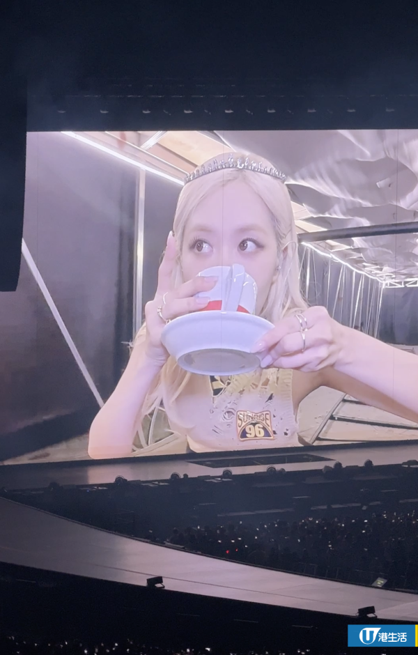 BLACKPINK演唱會香港｜Rosé吃播清單一覽！第二晚飲黑白奶茶極貼地