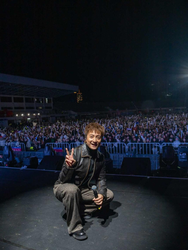 方力申入紙紅館演唱會獲批！被問請鄧麗欣做嘉賓合體？6字回應耐人尋味