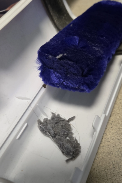 港人飛日本都瘋搶！大熱激落君「除塵神器」登陸DONKI/AEON、秒清灰塵唔使洗：細縫一抹變乾淨