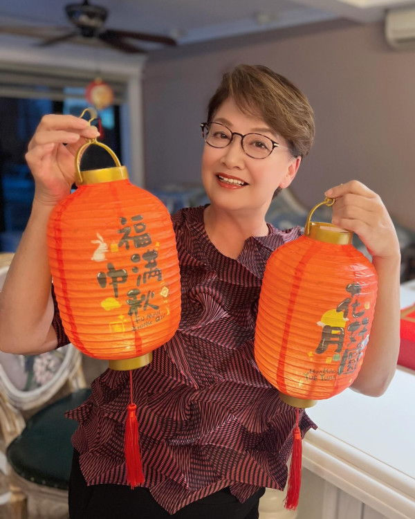 前港姐季軍驚爆入院切除整個子宮 素顏病床照曝光自嘲:唔會生得出