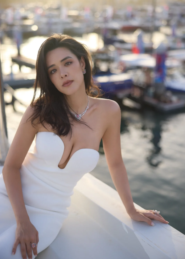 照片來源:小紅書@TopBeauty婚礼跟妆 照片來源:小紅書@TopBeauty婚礼跟妆