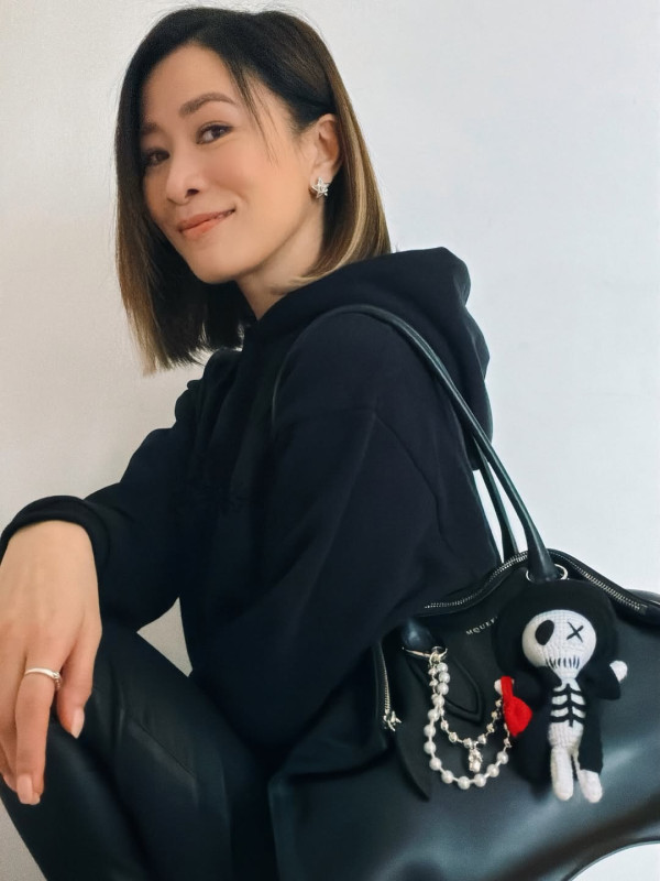 佘詩曼緊身裙生圖真人原來瘦到咁？ 50歲真實身形曝光「腰精」震驚網民