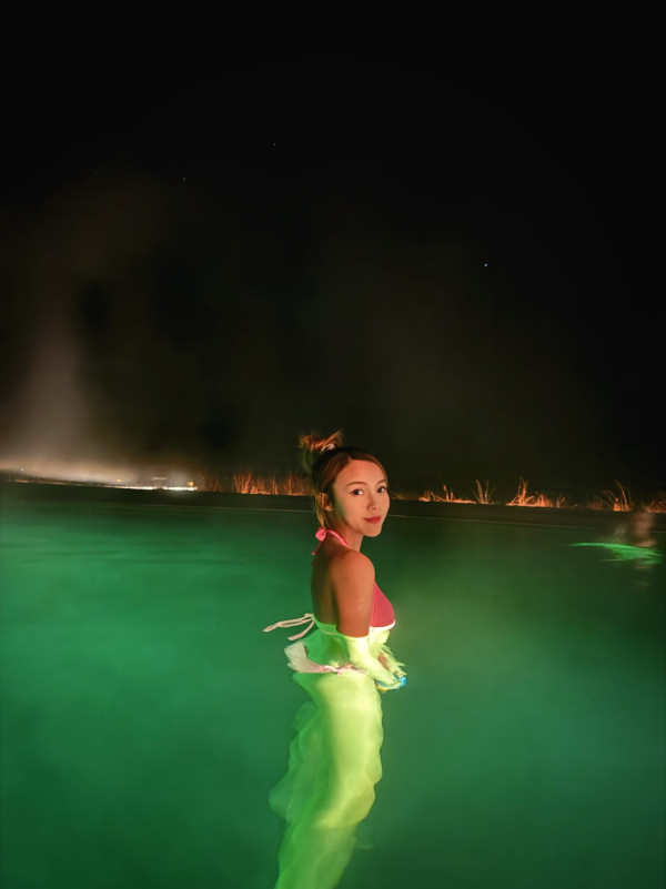 前TVB小花冰島極光雪地脫剩比堅尼！零度大解放晒「未婚夫視角」震撼網民