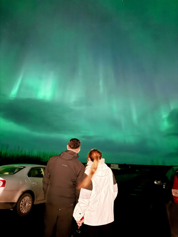 前TVB小花冰島極光雪地脫剩比堅尼！零度大解放晒「未婚夫視角」震撼網民