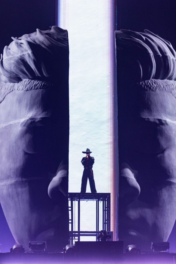 陳小春《生旦淨末丑》澳門站寶刀未老 致敬恩師羅文 預告2.0華麗升級四面台