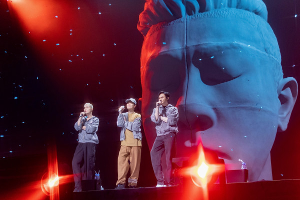 陳小春《生旦淨末丑》澳門站寶刀未老 致敬恩師羅文 預告2.0華麗升級四面台