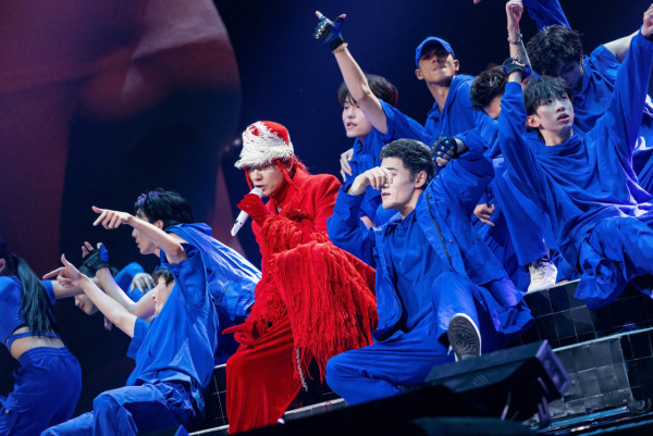 陳小春《生旦淨末丑》澳門站寶刀未老 致敬恩師羅文 預告2.0華麗升級四面台