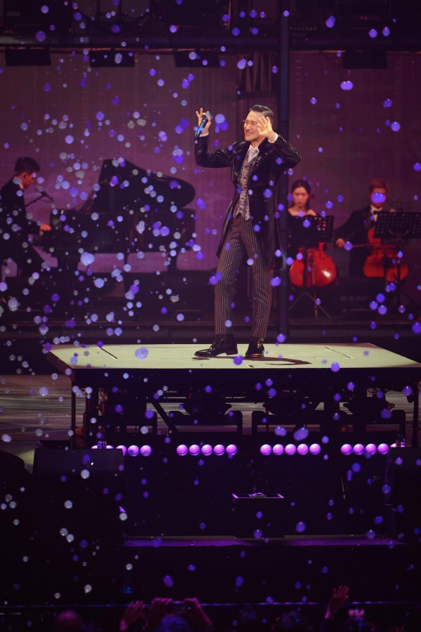 《張學友 60+ 巡迴演唱會香港終章》創324場記錄 台下星光熠熠見證歌神突破歲月界限