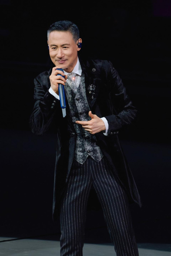 《張學友 60+ 巡迴演唱會香港終章》創324場記錄 台下星光熠熠見證歌神突破歲月界限