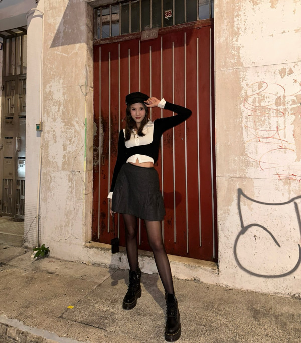 東張女神鄧凱文極限爆乳震撼沙灘！三點式晒海溝級事業線征服網民︰係咪海嘯