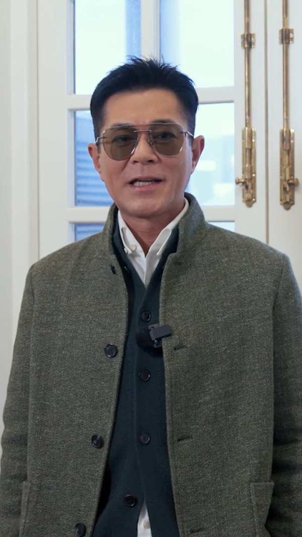 古天樂晒一家三口全家福罕有破例笑住影相 媽媽樣貌曝光母子五官似足餅印