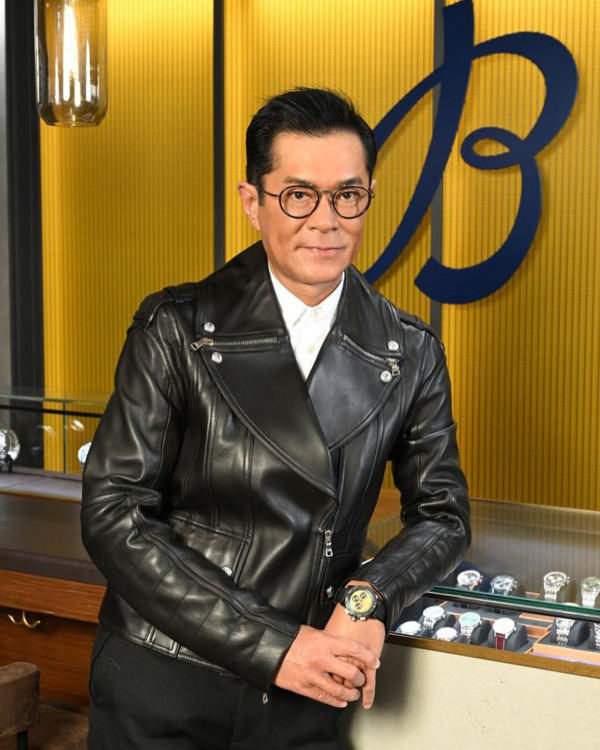 古天樂晒一家三口全家福罕有破例笑住影相 媽媽樣貌曝光母子五官似足餅印