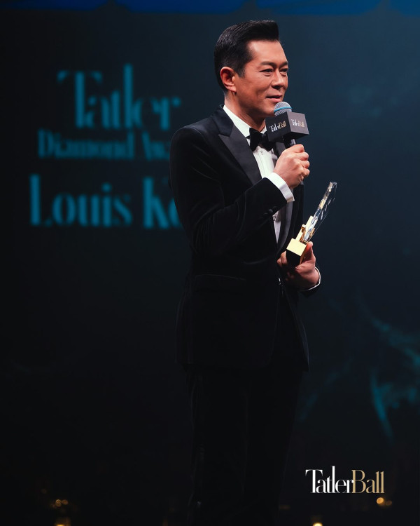 古天樂晒一家三口全家福罕有破例笑住影相 媽媽樣貌曝光母子五官似足餅印