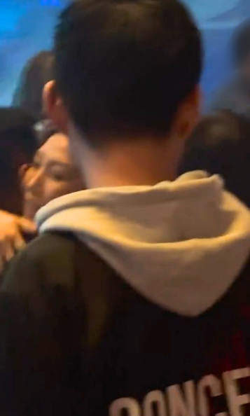 吳美珩息影多年罕有露面睇演唱會 53歲氣質風情萬種驚艷網民︰人間防腐劑