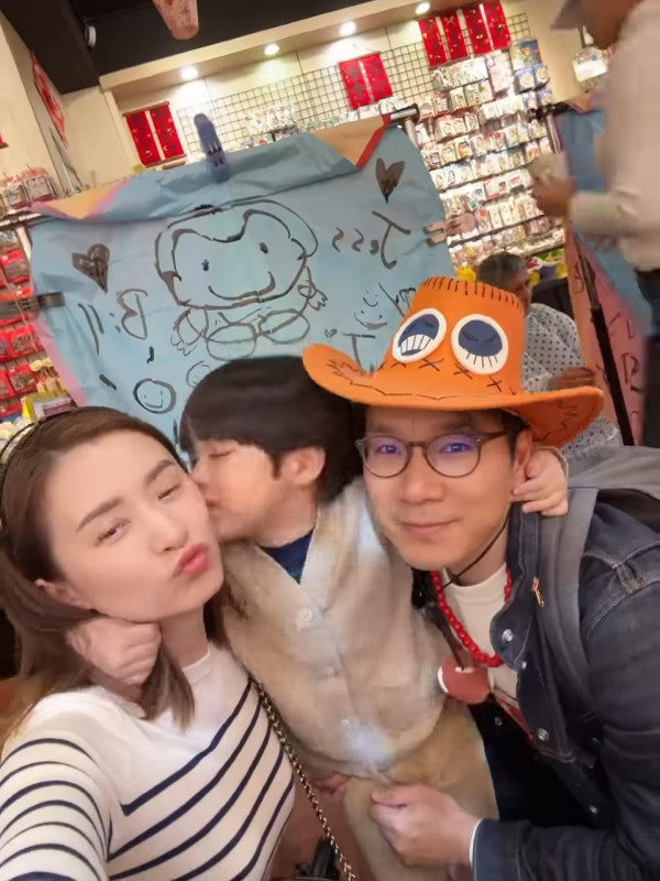 沈卓盈4歲仔仔五官倒模媽媽高顏值！近照搶晒鏡獲封潛力股：大個一定係男神