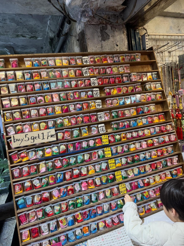 沈卓盈4歲仔仔五官倒模媽媽高顏值！近照搶晒鏡獲封潛力股：大個一定係男神