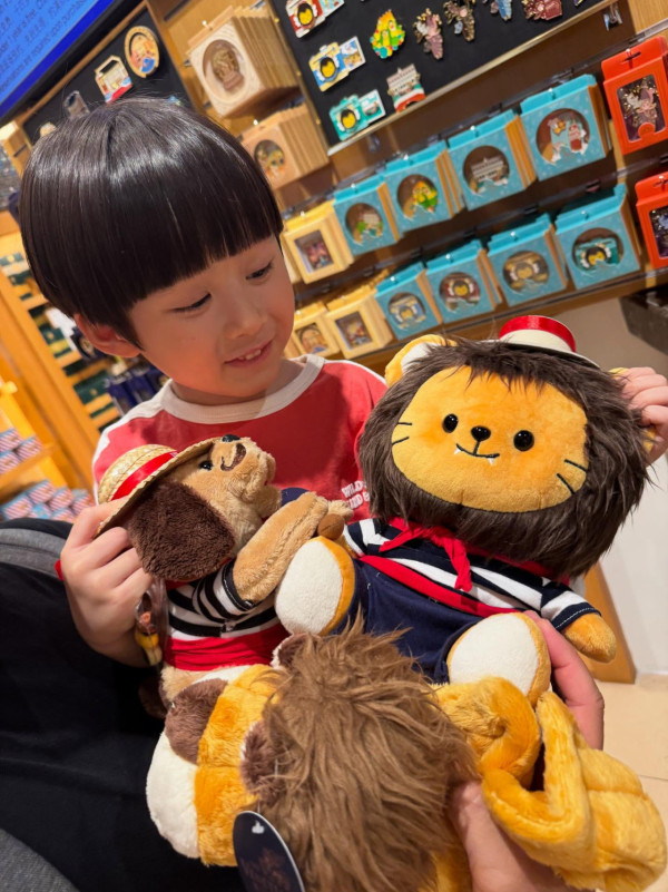 沈卓盈4歲仔仔五官倒模媽媽高顏值！近照搶晒鏡獲封潛力股：大個一定係男神