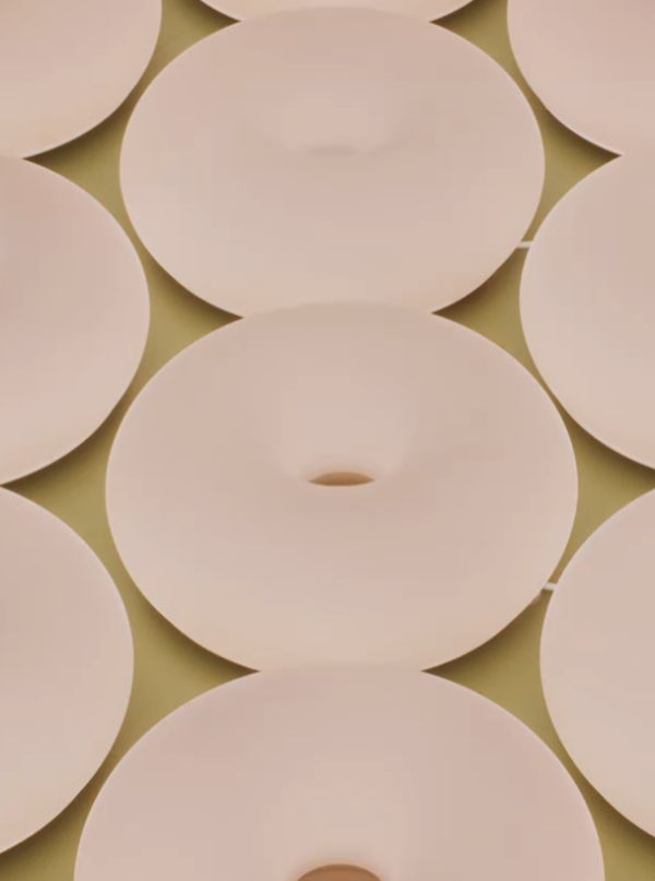 IKEA傳奇「冬甩燈」大翻身！霧面新質感極美、支援App變12色漸變：4月正式開賣