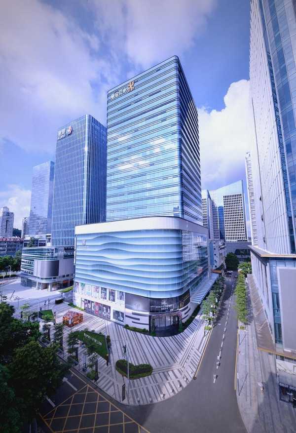 羅湖國貿．SPRING(圖片來源：百度)