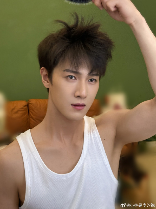 古裝陸劇男神李昀銳7件不為人知的事！曾入國家籃球隊被粉絲封「薄肌男神」
