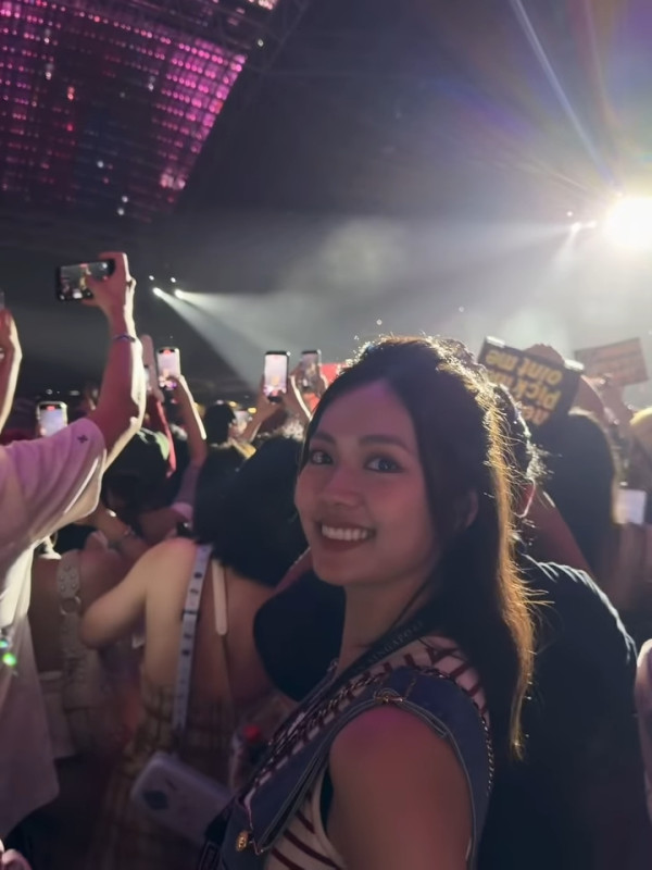 游嘉欣睇BLACKPINK一句失言引爆負評 被轟跟風假粉絲！孔德賢5字留言暗寸