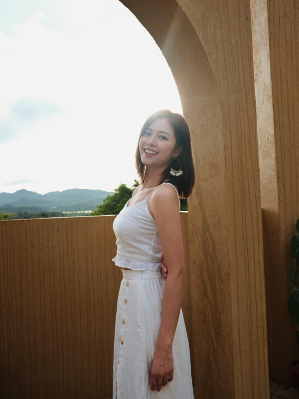 游嘉欣睇BLACKPINK一句失言引爆負評 被轟跟風假粉絲！孔德賢5字留言暗寸