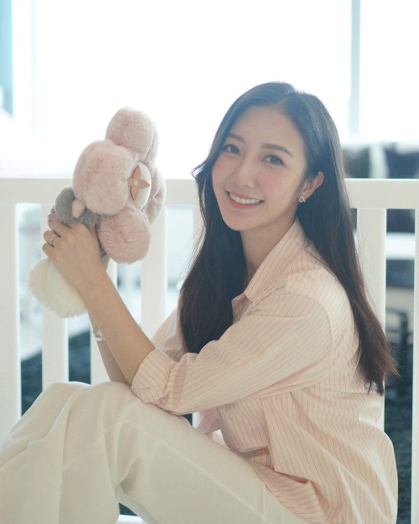 前港姐亞軍基層出身愈住愈富貴!進駐3000萬豪宅晒無敵維港海景極震撼