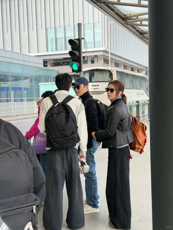 袁詠儀19歲仔仔魔童生圖流出！暴風飆高185cm高過張智霖 網民跪求出道唔好嘥