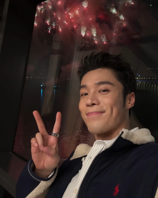 丁子朗炫富失言恥笑經濟艙被轟歧視！一句惹眾怒被內地網民圍剿：不知所謂