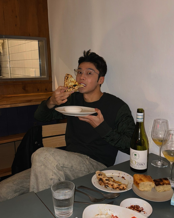 丁子朗炫富失言恥笑經濟艙被轟歧視！一句惹眾怒被內地網民圍剿：不知所謂