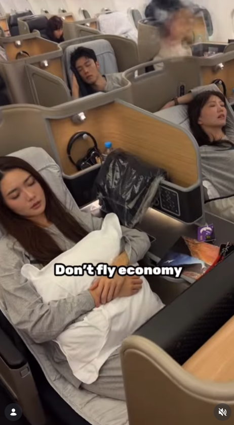 丁子朗道歉了|講者無心聽者有意 坐商務艙拍片被質疑炫富兩地網民負評