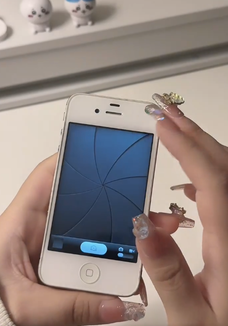 $60蚊買iPhone？14年前古董機遭瘋搶：成最強「CCD相機」平替、拍出高級感