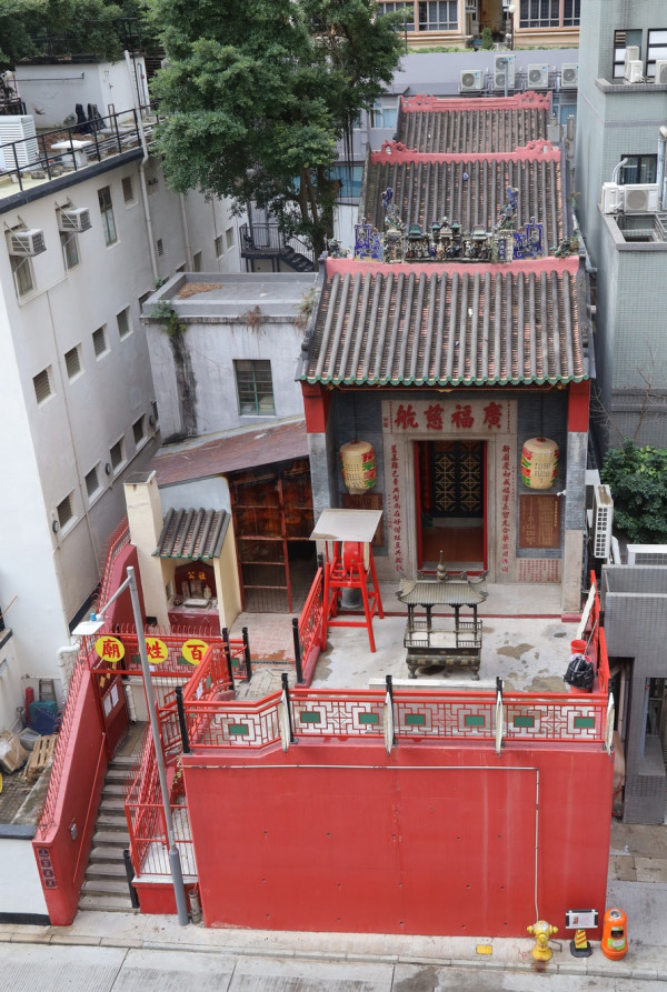 上環濟公廟求姻緣(圖片來源︰古物古蹟辦事處)