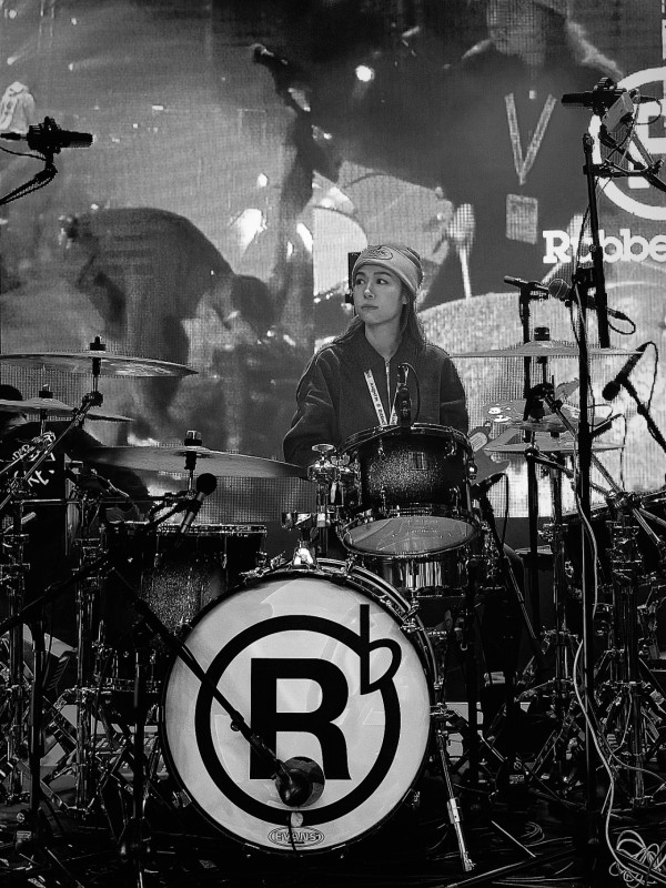 黃心穎婚後行頭幾級跳!落雪都拎愛馬仕包包 37歲生日神秘紋身貼實泥鯭放閃