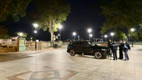 內地客闖梅窩遭舉報嬲爆!怒批港人「小地方無包容心」 揚言反擊:舉報北上港車