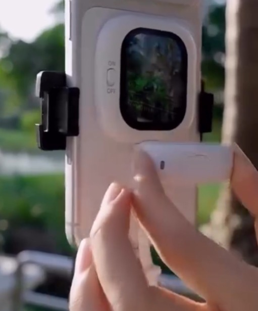 手機前置自拍弱爆？網民瘋搶「後置神器」高清畫質驚人：終於唔使盲拍、有小螢幕睇